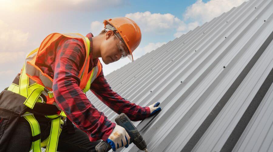Professional Emergency Roof Repairs services in Hiwassee, VA